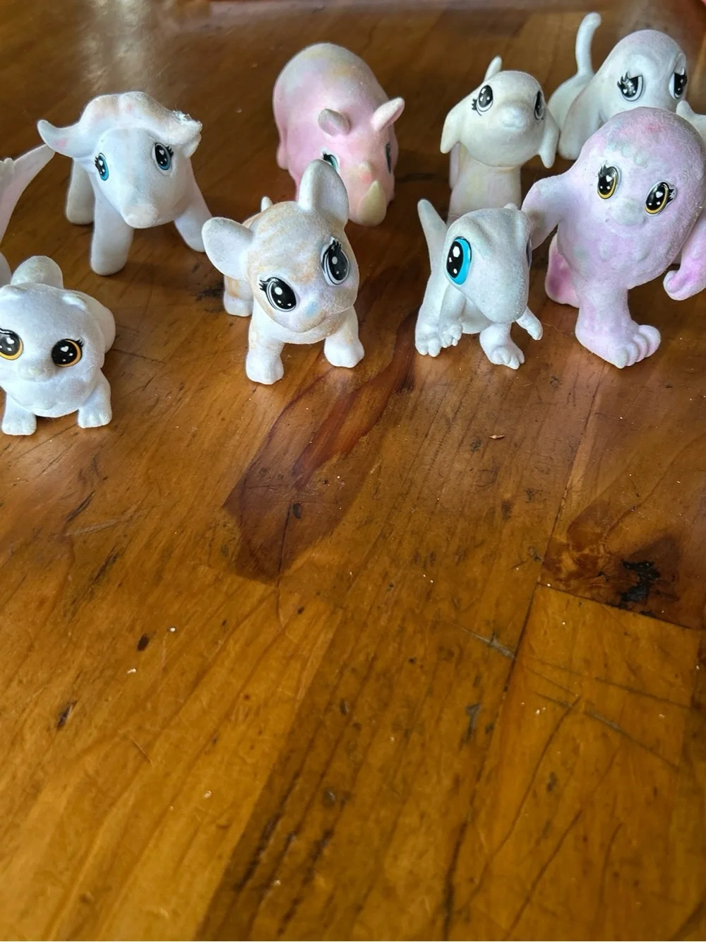 Crayola Pastel White and Light Pink Small Pet colorable Figurine Lot of 17
